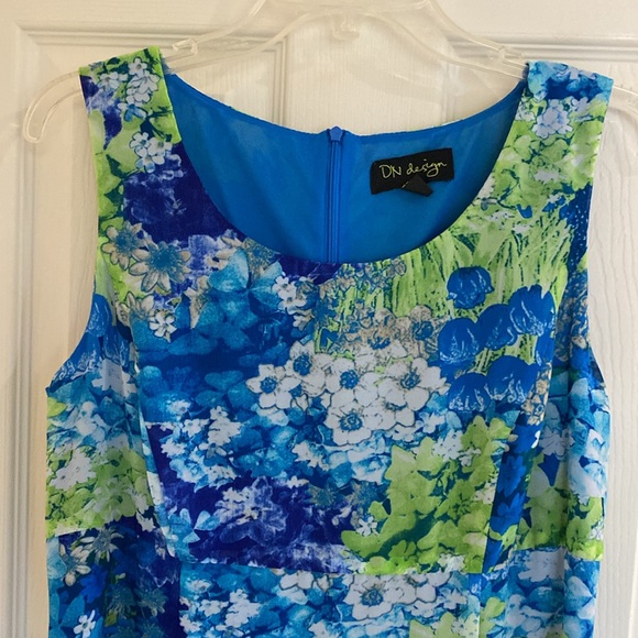 Size 8 sleeveless dress with lightweight jacket, blue and green floral - Picture 2 of 3